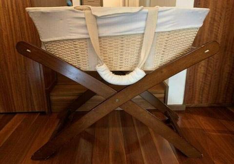 Natures Purest Moses Basket with Stand