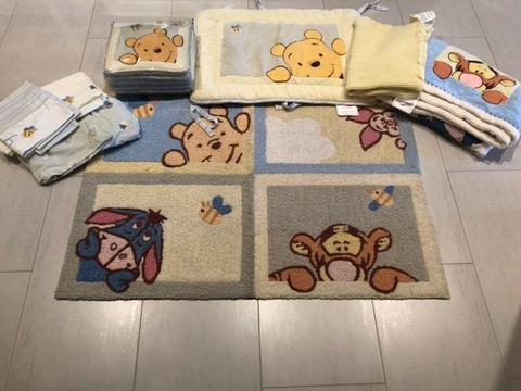 Winnie the Pooh Disney Soft and Fuzzy Cot set
