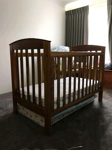 Childs cot