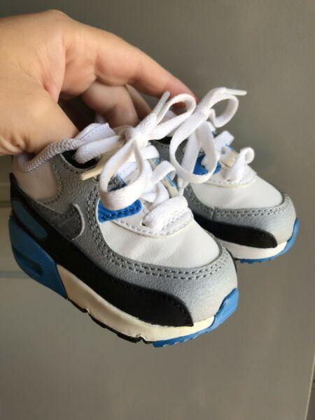 Nike air max baby shoes
