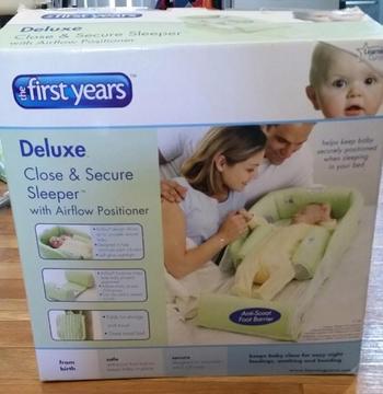 The First Years - Close and Secure Sleeper DELUXE (co-sleeper)