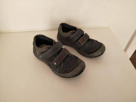 Airflex Boys shoes size 11