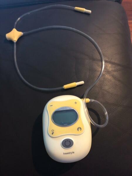 Medela Electric Double Freestyle Breastpump