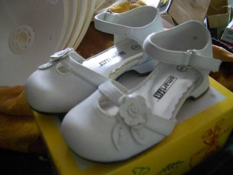 childs wedding shoes