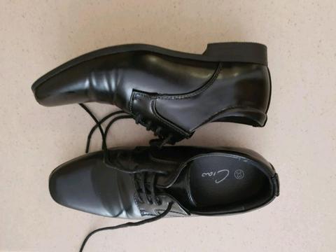 Boys Formal Shoes - Size 33