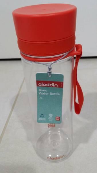Brand New Aladdin Aveo Water Bottle 600ml - Tomato