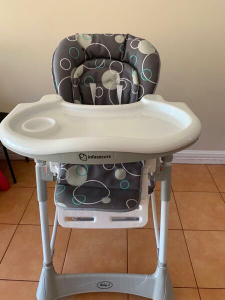 Infasecure Melody Deluxe Highchair - Grey Bubbles