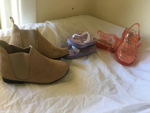 Size 8 girls shoes great condition
