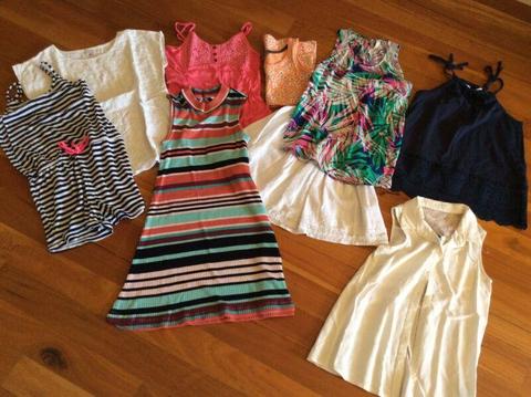Size 10 Girls Summer Bundle - 6 tops,1 dress & skirt &playsuit