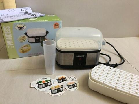 Baby food steamer BARGAIN $10 excellent condition