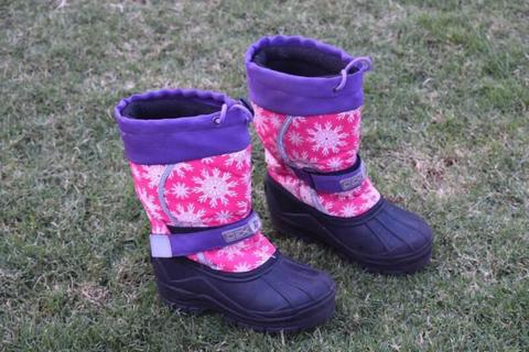 Girls Snow Boots Size 13 (Aus)
