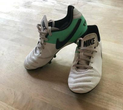 Nike footy boots kids - 3Y
