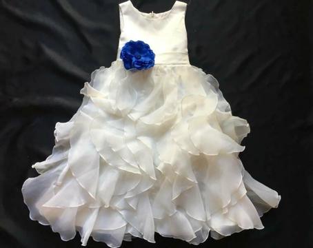 Just Adorable white flower girl, Communion dress size 5