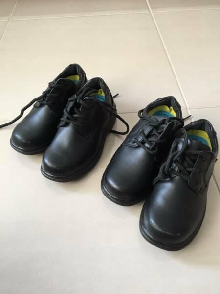 Boys Shoes black size 11