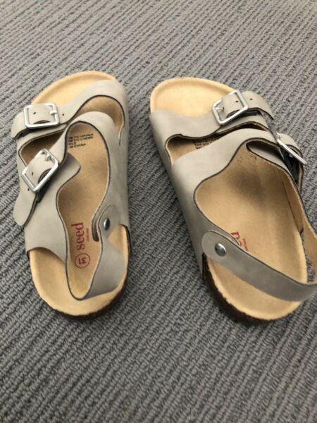 Girls Seed sandals size 11