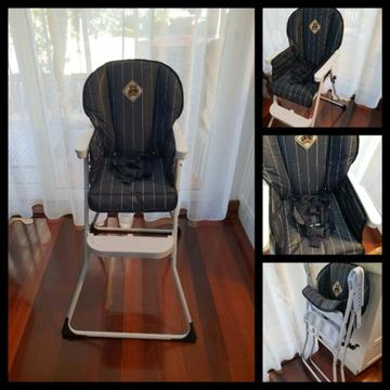Baby High chair easy to wipe clean in perfect condition