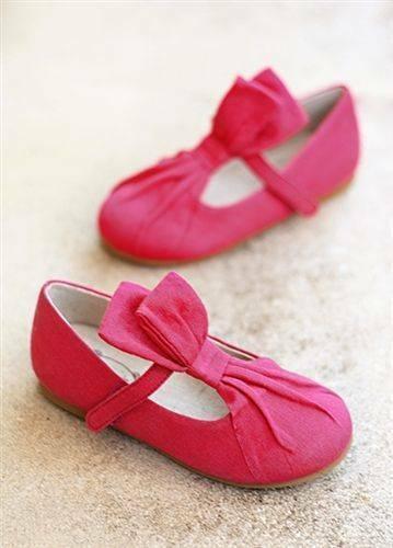 BRAND NEW Joyfolie Emma shoes - Toddler size 4