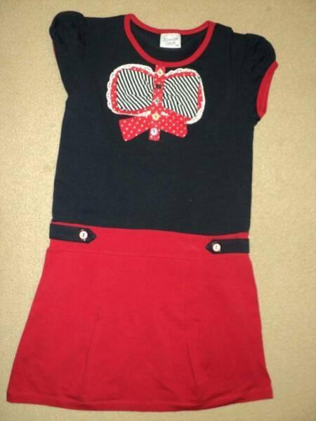 Black and red cotton dress. 9-10Yrs. Made in Turkey