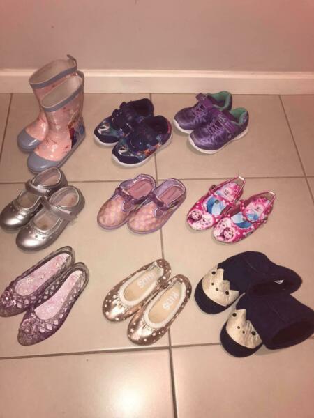 Girl shoes size 10