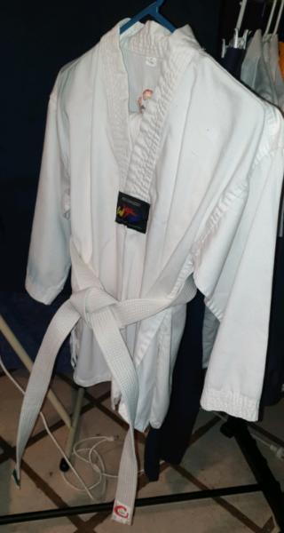SMA Taekwondo uniform (childs size 1)