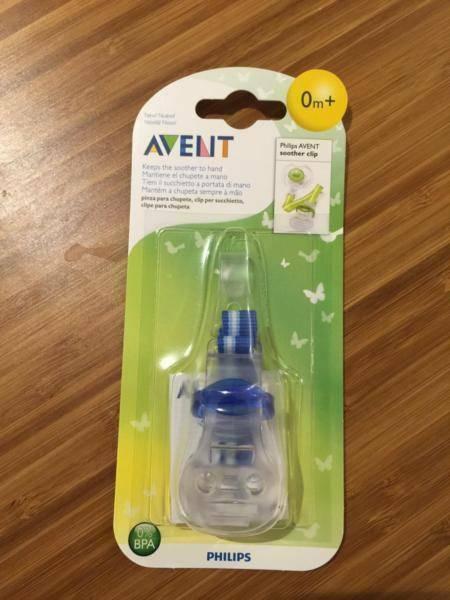 (Brand new in sealed package) Avent soother clip