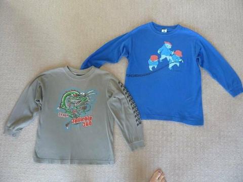 2x L/sleeve T's. Phys.Sci & Sonoma. Size:S (approx 8yrs).$5 EA