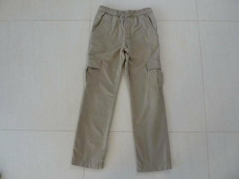Boys Cargo Pants. 8yrs. Hardly used; excel condn