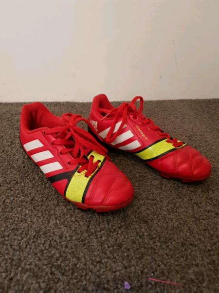 Football / soccer boots
