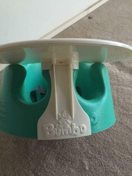 Bumbo Floor Seat Blue with tray